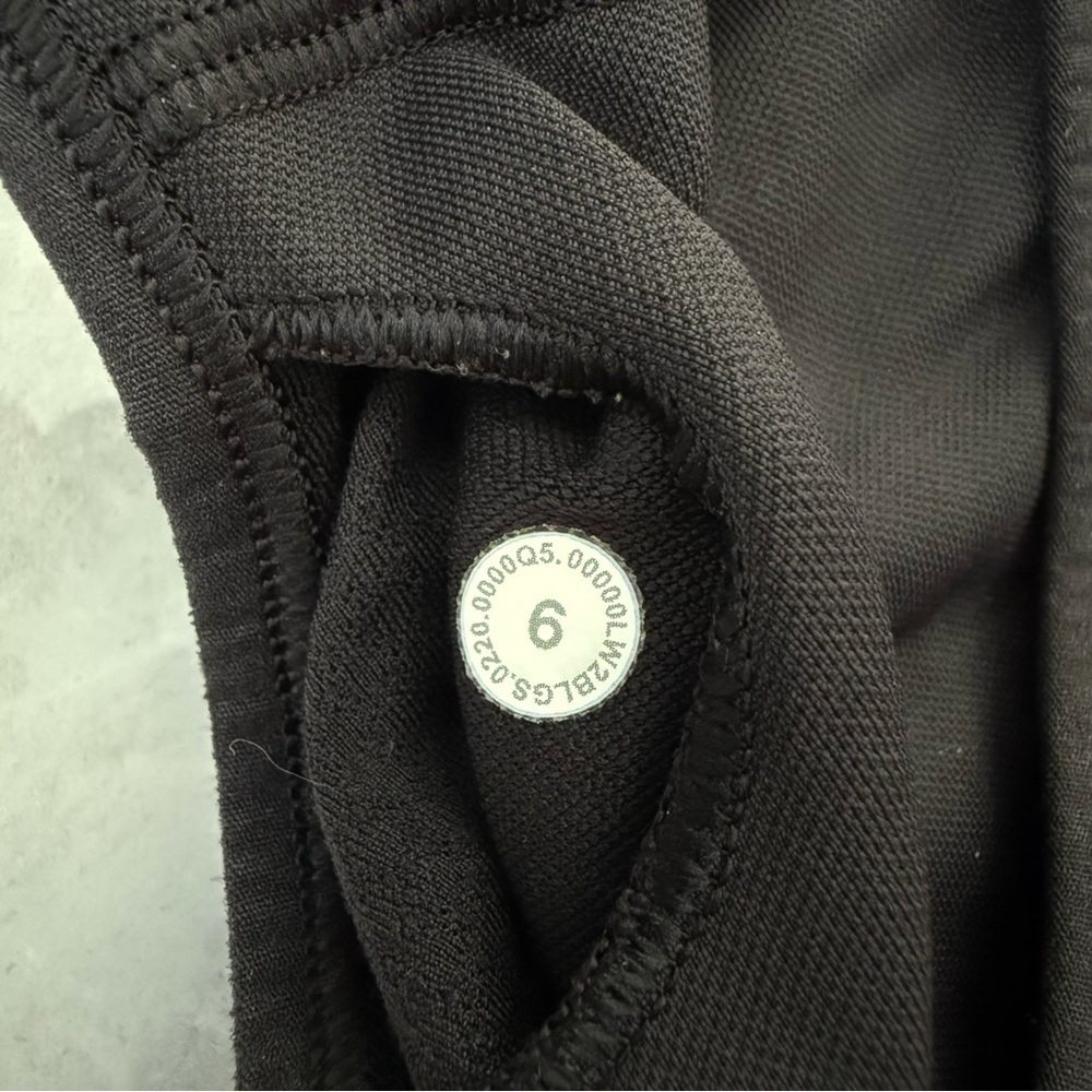 Women’s Lululemon Ebb To Train Medium Support Racerback Sports Bra Size 6 - Picture 13 of 16